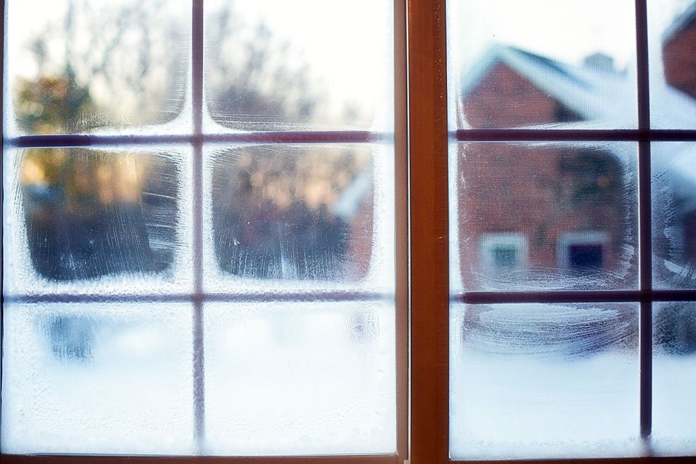 Comment passer ses fenêtres en mode hiver et faire des économies ?